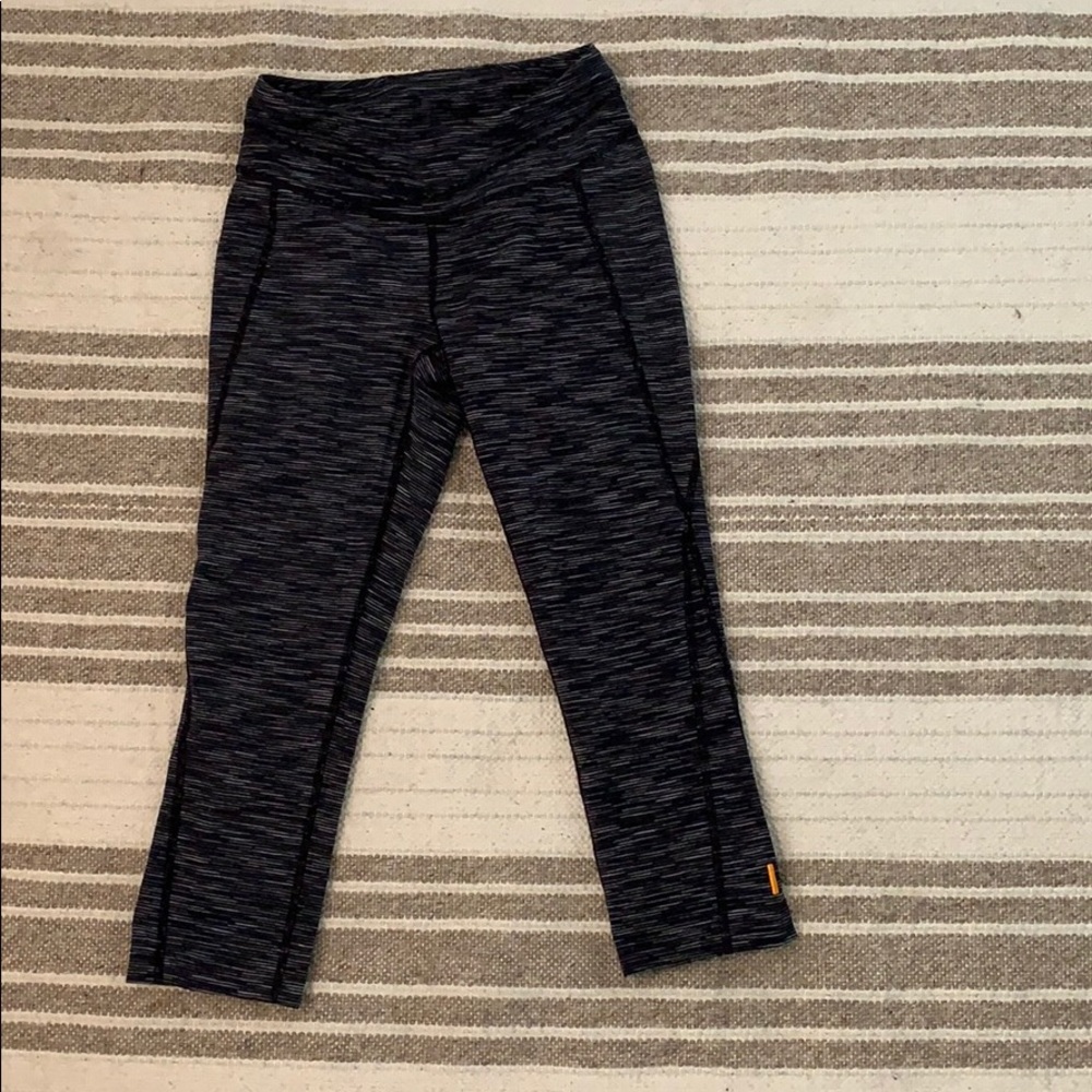 Lucy grey and black stripped leggings